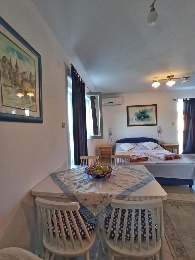 Apartments Vejo กอร์จูลา ภายนอก รูปภาพ