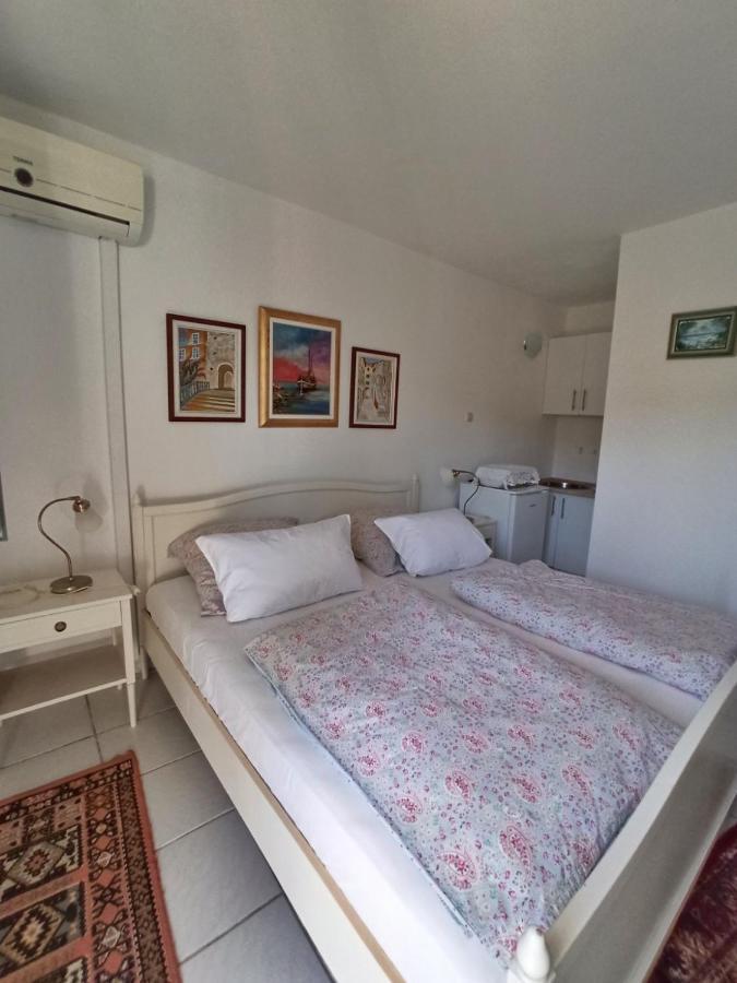 Apartments Vejo กอร์จูลา ภายนอก รูปภาพ